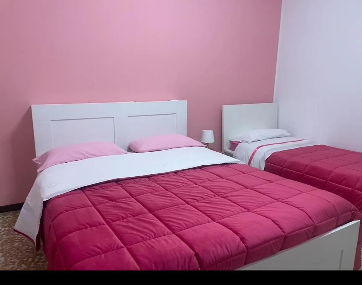 Aeroporto Room Azzano San Paolo Bed and breakfast