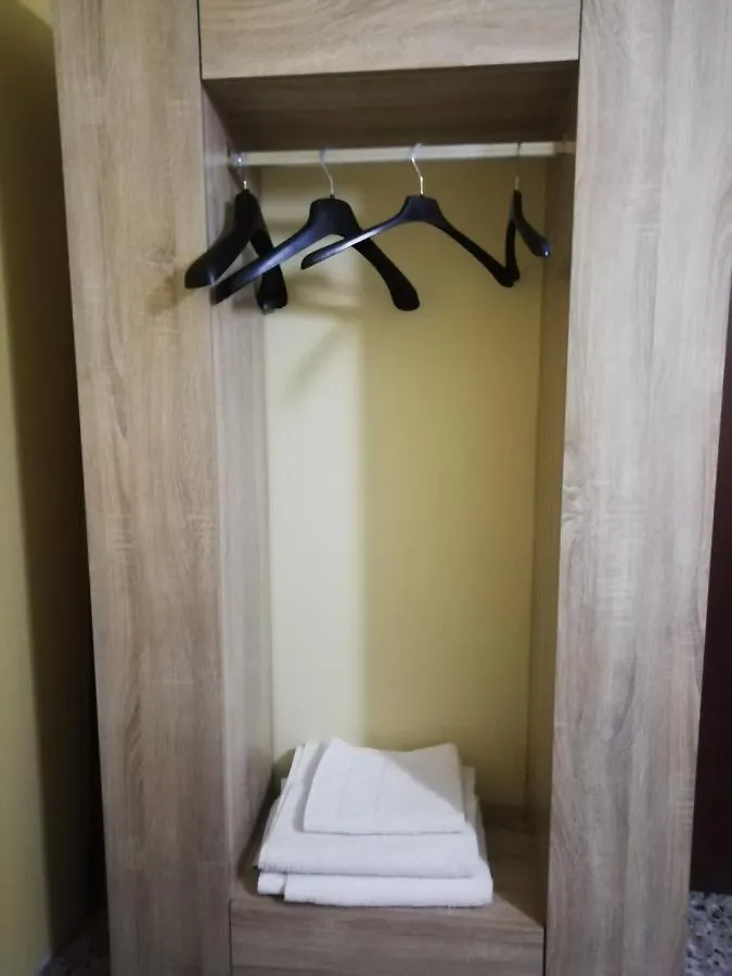 Aeroporto Room 3*, Azzano San Paolo